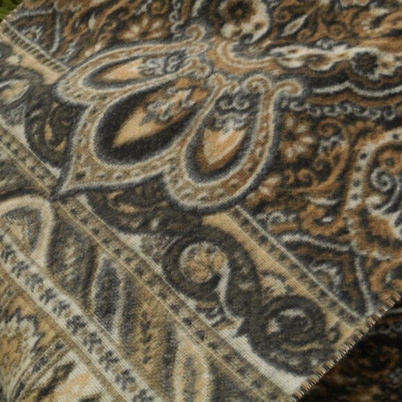 NWOT CASHMINK 100& Acrylic Swirl & Paisley Scarf/Wrap Made in Germany - Picture 5 of 8
